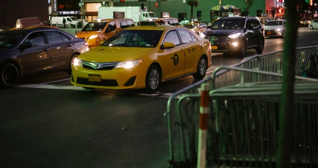 Sydney man found tied up in Uber boot as police probe suspected kidnapping