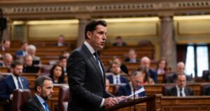 Australia issues temporary ban on ISIS