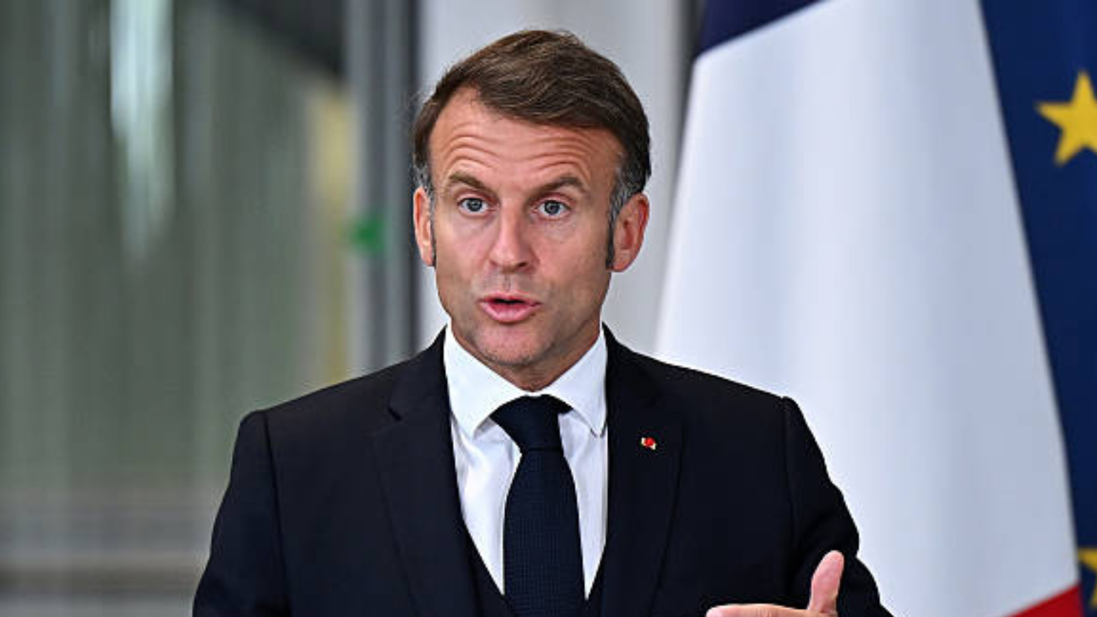 Macron fires trade bazooka warning